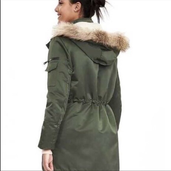 DONATED ⭐️ BANANA REPUBLIC - Picture 2 of 6